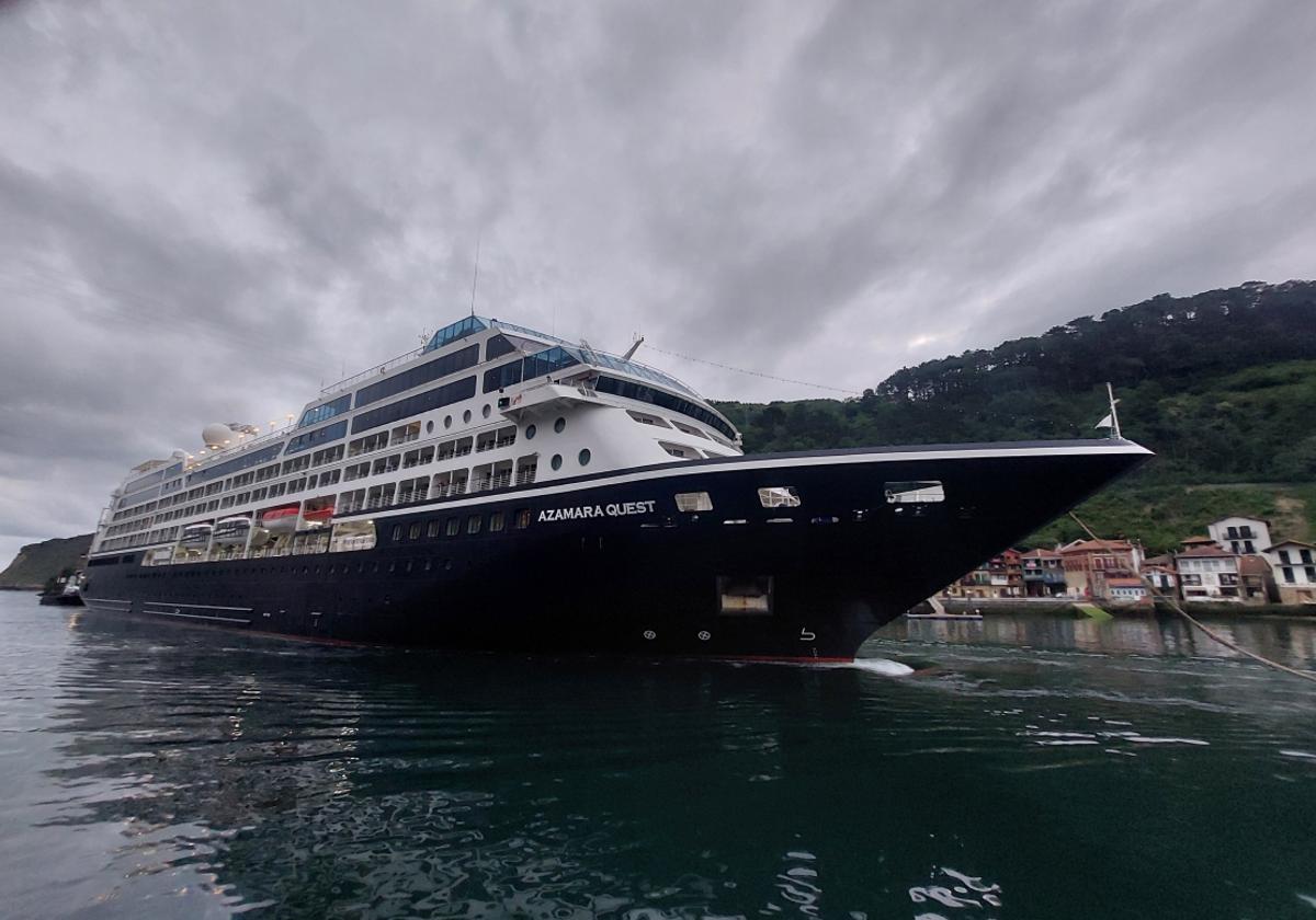 El crucero 'Azamara Quest' llega a Pasaia