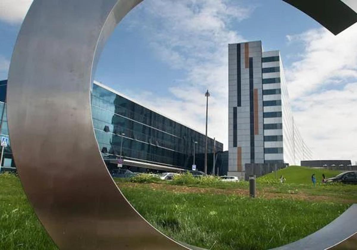 Un niño de corta edad de Gijón permanece ingresado en el HUCA por un caso de meningitis