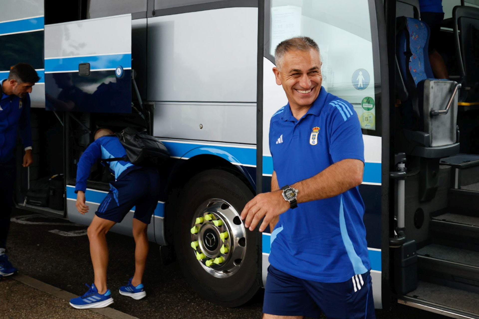 El Real Oviedo comienza su aventura hacia el ascenso: primera parada, Almería