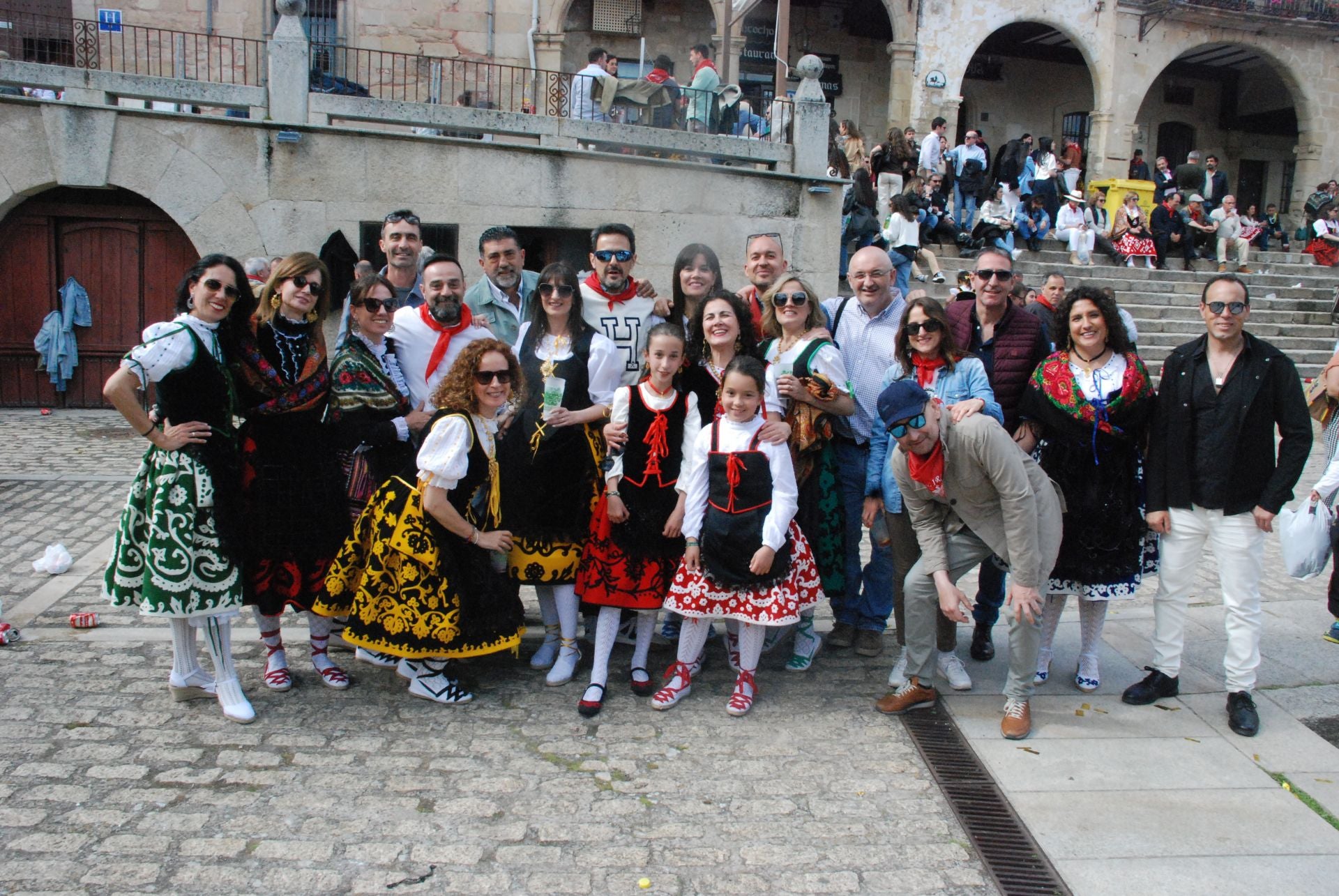 Miles de personas en el Chíviri