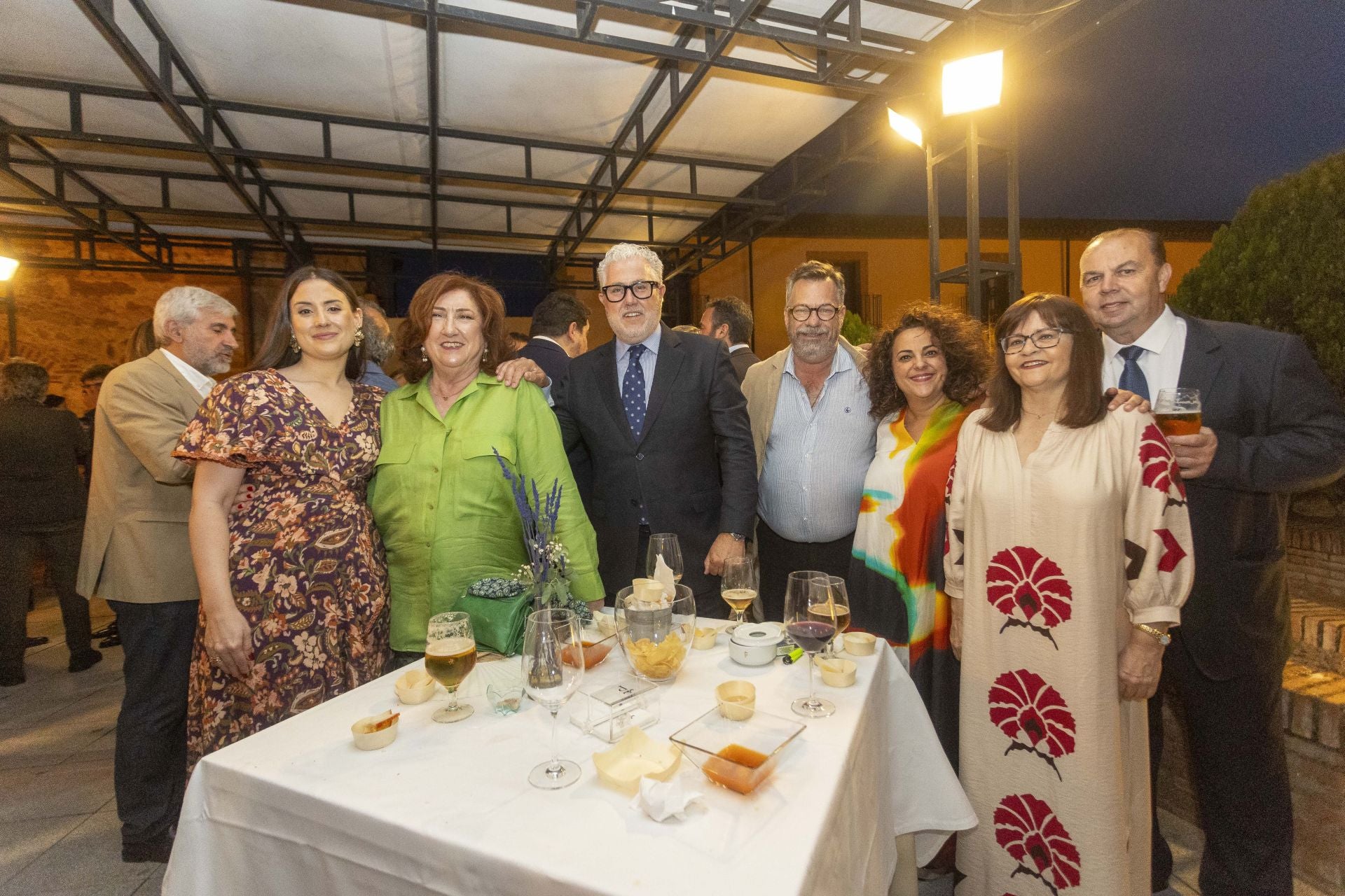 Carolina Sánchez, Oti Bueno, José Pablo Torres, Andrés Sánchez, Mariluz Serrano, Esperanza Mancera y Antonio Medina. 