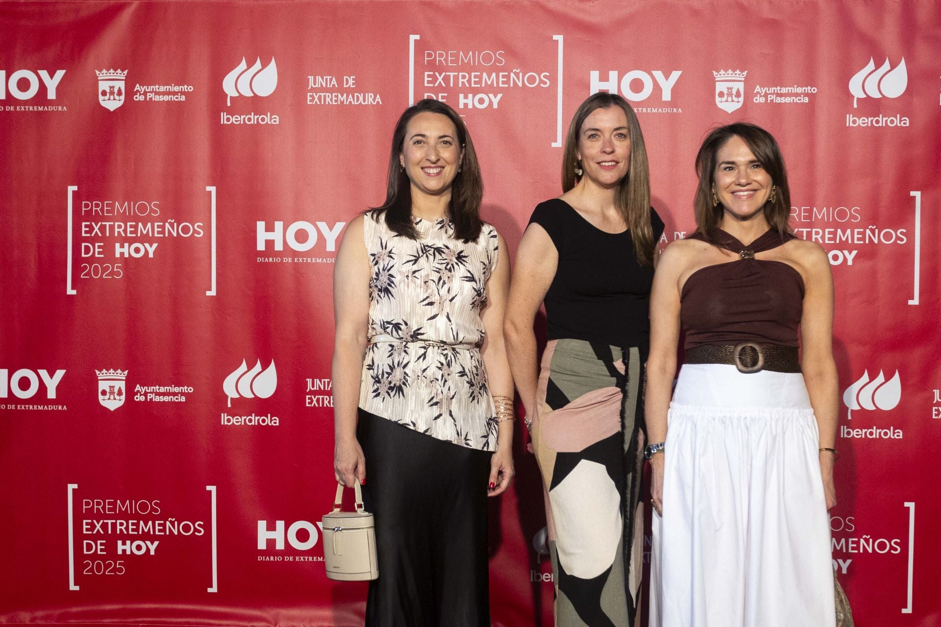 Cristina Martín, Nélida Prieto y María Climent. 