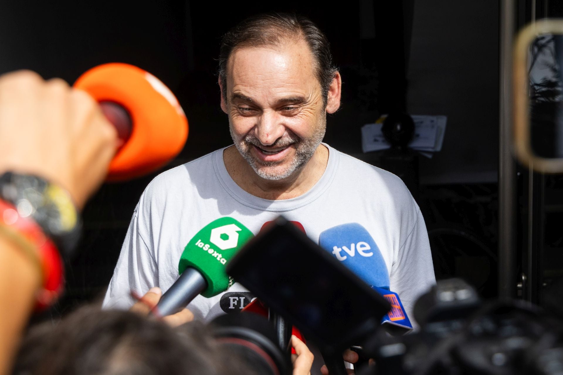 La UCO registra la casa de Ábalos en Valencia en busca de pruebas del pago de comisiones en el 'caso Koldo'