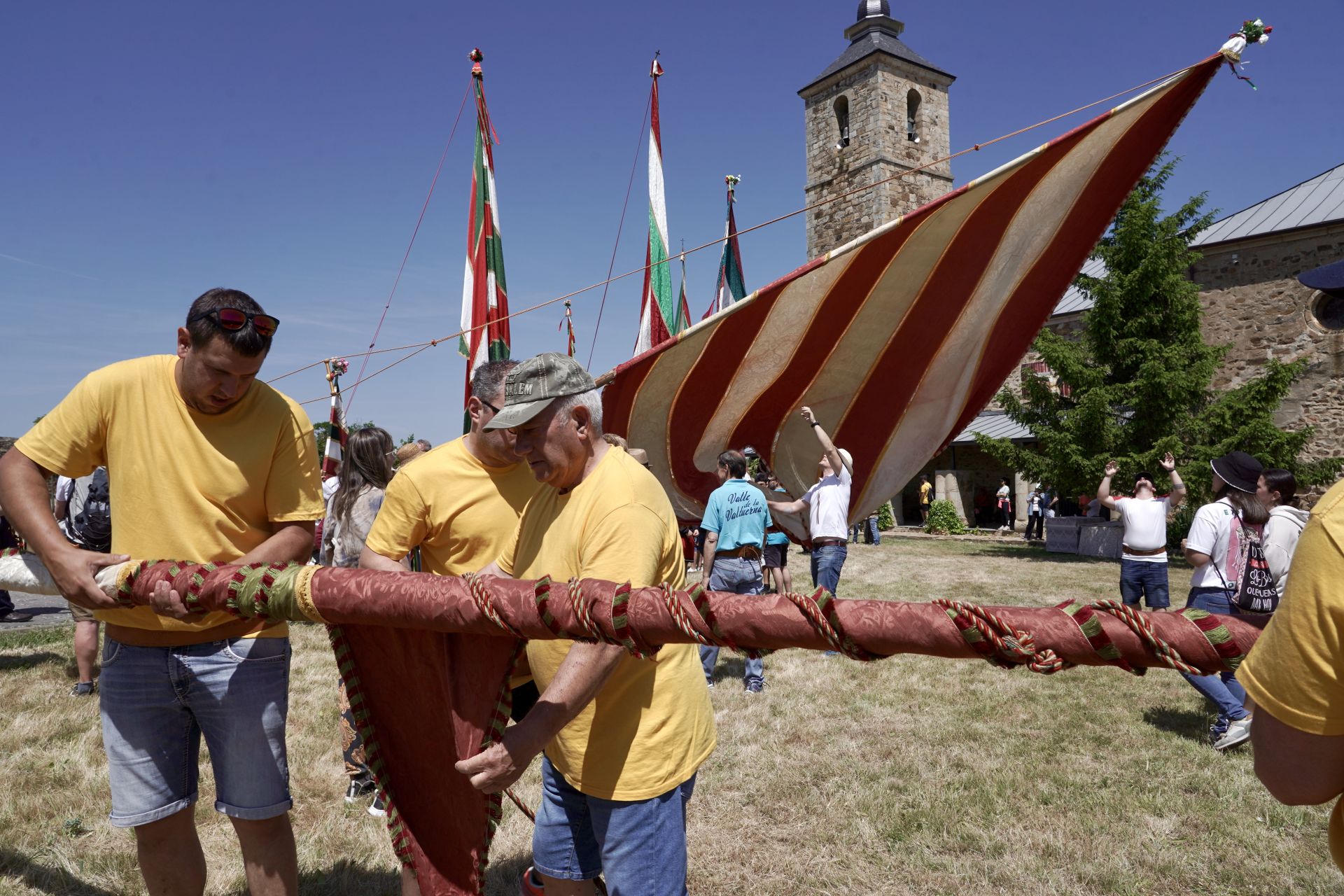 Celebración de la Romería de la Pascua de San Pentecostés en el Santuario de la Virgen de Castrotierra