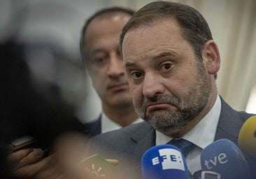 Ábalos: «No tengo un puto duro»; Koldo: «Te has gastado 470.000 euros en dos años ¡No me jodas!»